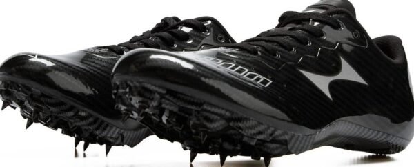 HEALTH BLACK SPRINT SPIKES